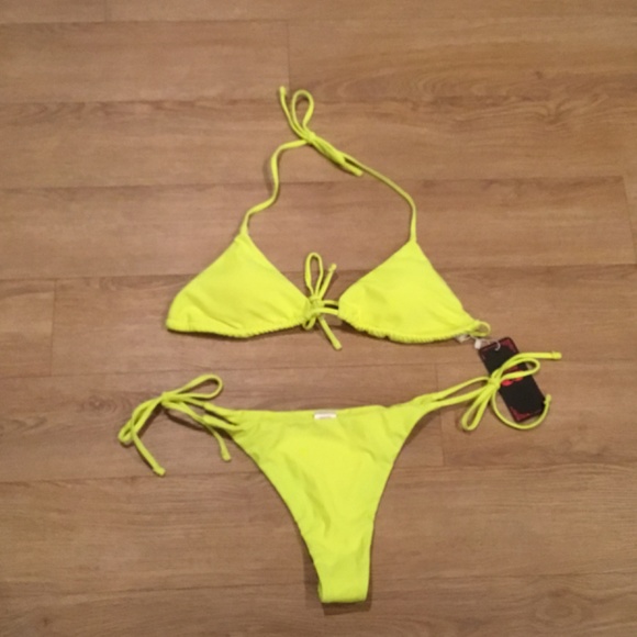 Triangle Tie Side Thong Halter Bikini - Picture 3 of 6